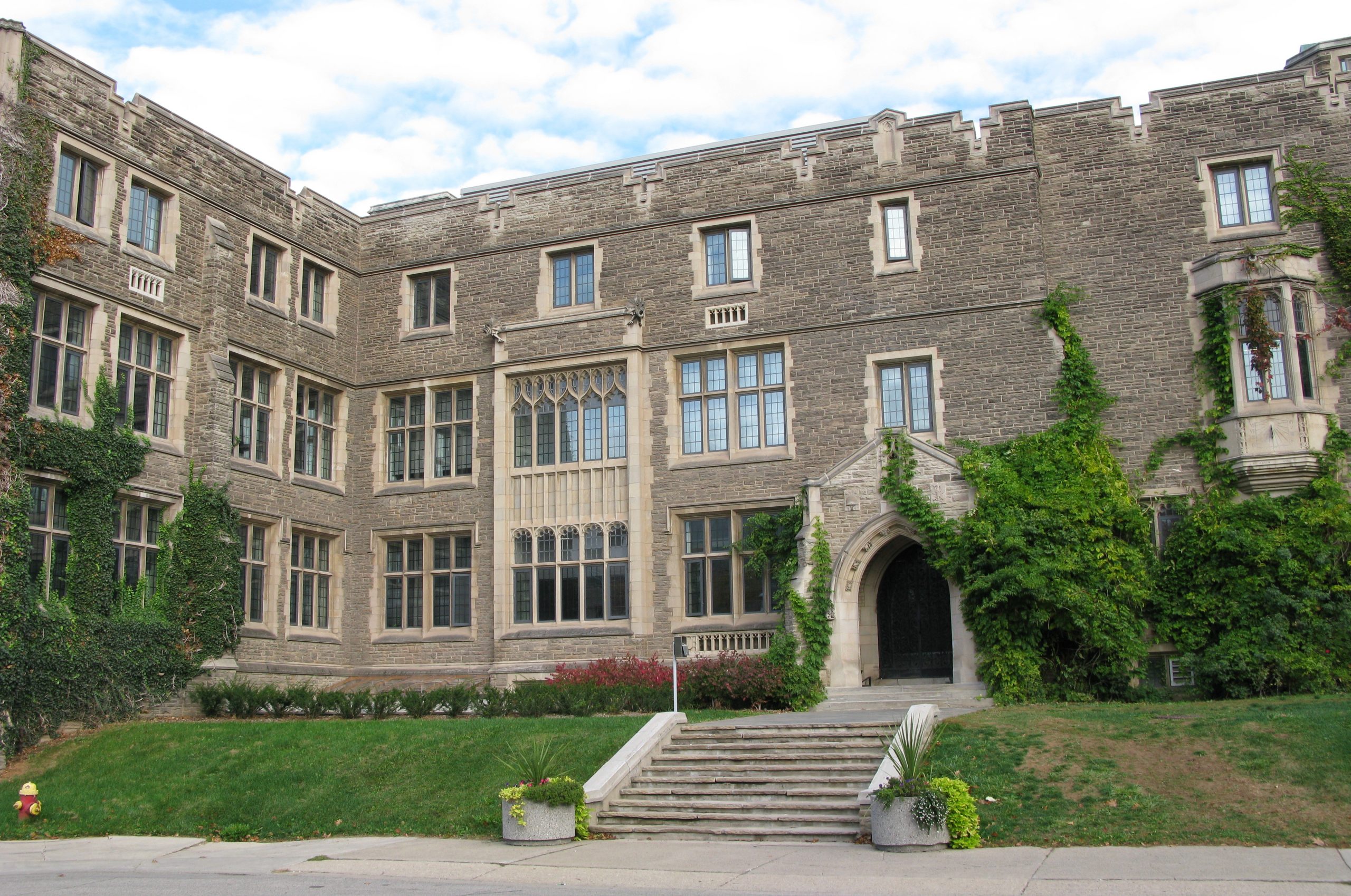 McMaster University - MDCL 3020